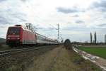 101 087-5 mit dem EC 6 von Zrich HB nach Hamburg-Altona am Nachmittag des 27.02.14 sdlich von Hgelheim.