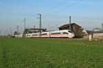 403 516-8 als ICE 1102 von Basel SBB nach Hannover Hbf am Abend des 29.03.14 sdlich von Auggen.