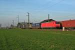 145 034-5 mit einem KLV-Zug nach Weil am Rhein/Basel Rbf am Abend des 29.03.14 in Auggen.