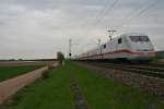 401 073-2 als ICE 278 von Interlaken Ost nach Berlin Ostbahnhof am Mittag des 18.04.14 sdlich von Hgelheim.