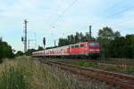 111 060-0 mit einer RB von Schliengen nach Offenburg am Abend des 06.06.14 beim Verlassen des Bahnhof Orschweier.