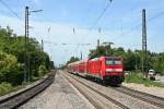 146 230-8 mit einem RE nach Offenburg am Nachmittag des 07.06.14 beim Verlassen des Bahnhof Emmendingen.