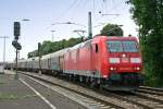 185 029-6 mit dem EZ 44281 von Mulhouse (F) ber Freiburg (Breisgau) Gbf nach Offenburg Gbf am Nachmittag des 23.07.14 beim Verlassen des Bahnhofs Mllheim (Baden).