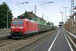 185 118-7 mit einem gemischten Gterzug auf dem Weg von Italien in Richtung Mannheim Rbf am Nachmittag des 23.07.14 in Mllheim (Baden).