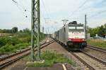 186 103 mit einem KLV-Zug auf dem Weg nach Italien am Nachmittag des 23.07.14 in Mllheim (Baden).