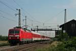 120 101-1 mit dem CNL 473 von Kopenhagen nach Basel SBB am Morgen des 01.08.14 in Auggen.