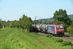 482 002-3 mit dem 49069 von Ludwigshafen BASF/Karlsruhe Gbf nach Basel SBB Rbf am Nachmittag des 01.08.14 nrdlich von Kollmarsreute.