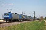 Am 11.04.2017 bespannte ATLD/XRAIL 145-CL 203 (145 099-8) seit Aachen West einen  LKW Walter -KLV, als sie bei Hügelheim durchs Markgräflerland in Richtung Schweizer Grenze fuhr.