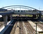 Weil am Rhein, neuer Zugang zu den Bahnsteigen von der Straßenbahnbrücke aus, eröffnet April 2018, Juli 2018