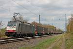 Im Auftrag für TXL bespannte am 13.04.2017 die Rpool/BLSC 186 107 den  Jan de Rijk -Containerzug (Rotterdam Waalhaven - Melzo Scalo), als sie bei Heitersheim durchs Rheintal in Richutng Basel