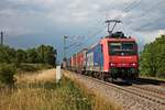 Am späten Nachmittag des 20.07.2017 fuhr Re 482 000-7  Köln  mit einem  arcese -KLV bei Buggingen in Richtung Schweizter Grenze.