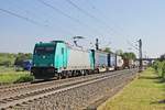 Mit einem Containerzug nach Belgien fuhr am Nachmittag des 23.05.2019 die ATLU/RTX 185 615-2 südlich vom Hp.