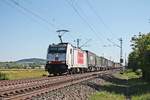 Mit dem  GTS -Containerzug (Piacenza - Zeebrugge) fuhr am Nachmittag des 13.06.2019 die Maquarie/XRAIL 186-150 nördlich von Hügelheim über die Rheintalbahn durchs Markgräflerland