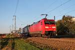 Mit dem KT 40009 (Taulov - Gallarate) fuhr am Abend des 16.10.2019 die 152 145-9, welche den Zug seit dem Rangierbahnhof Maschen bespannte, über die Rheintalbahn durch den Haltepunkt von Auggen