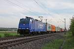 Mit dem DGS 47026 (Basel Bad Rbf - Antwerpen Zuid) fuhr am Abend des 21.04.2020 die RRL/XRAIL 186 269-7 nördlich von Hügelheim über die Rheintalbahn in Richtung Freiburg (Breisgau).