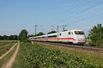 Nachschuss auf 401 088-0  Hildesheim , als dieser am späten Nachmittag des 26.05.2020 als ICE 376 (Interlaken Ost - Frankfurt (Main) Hbf) bei Buggingen über die Rheintalbahn in Richtung