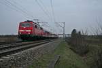 111 064 mit einer RB nach Basel Bad. Bf am 27.03.13 bei Hgelheim.