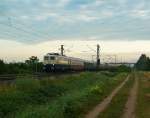 E10 1239 mit einem Sonderzug (Leergarnitur) nach Basel Bad. Bf frhen Morgen des 07.07.12 bei Hgelheim.