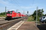 146 114-4 mit einem RE von Offenburg ber Freiburg (Breisgau) nach Basel am 15.08.13 bei der Einfahrt in den Bahnhof Orschweier.