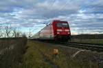 101 069-3 mit dem EC 9 von Hamburg-Altona nach Zrich HB am Nachmittag des 07.01.14 bei Hgelheim.