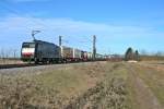 ES 64 F4-091 mit einem Containerzug gen Sden am frhen Nachmittag des 06.02.14 bei Hgelheim.