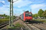 482 013-0 mit einem gemischten KLV-Zug auf dem Weg in die Südschweiz am späten Nachmittag des 17.04.14 im Bahnhof Müllheim (Baden).