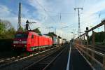 152 059-2 mit einem KLV-Zug aus Basel am Abend des 17.04.14 auf dem Weg in Richtung Norden, fotografiert im Bahnhof Müllheim (Baden).