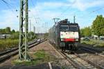 Ganz alleine tuckerte ES 64 F4-084 am Abend des 17.04.14 über die Rheintalbahn gen Basel. Hier konnte ich die Lz-fahrende Lok im Bahnhof Müllheim (Baden) aufnehmen.