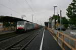 186 108 mit einem KLV-Zug aus den Niederlanden in Richtung Italien am Vormittag des 18.04.14 im Bahnhof Mllheim (Baden).