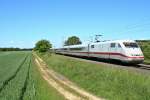 401 015-3 als ICE 279 von Berlin Ostbahnhof nach Basle SBB am Nachmittag des 23.05.14 nrdlich von Hgelheim.