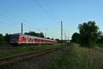 Der Witti 50 80 80-35 157-2 war mit 111 060-0 als Schublok am Abend des 06.06.14 auf dem Weg als RB von Schliengen nach Offenburg.