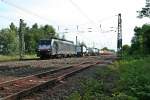ES 64 F4-083 mit einem gemischten KLV-Zug aus der Schweiz in Richtung Norden am Nachmittag des 06.06.14 in Orschweier.
