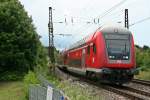 50 80 86-35 063-6 an der Spitze mit einem RE von Schliengen nach Offenburg am Nachmittag des 12.07.14 in Leutersberg.
Schublok war 146 232-4.