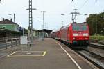 146 116-9 im Sandwich mit einer weiteren Freiburger 146.1 am Nachmittag des 03.08.14 mit der RB 26566 von Neuenburg (Baden) nach Freiburg (Breisgau) Hbf abfahrbereit in Mllheim (Baden).