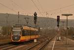 AVG 960/S41 pendelt zwischen Neckarelz und Mosbach Baden am Samstagnachmittag den 6.2.2021 in dieser sehr dämmerigen Lichtstimmung.