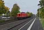 212 347 mit einem Bahndienstwagen kommt durch Offenau gen Bad Friedrichshall Hbf.