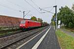 12:35:59 Uhr ist dieses Bild des nach Bad Friedrichshall Hbf fahrenden Autotransportleerzug der von der 145 018-8 gezogen wurde entstanden am Dienstag den 19.10.2021