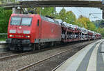 145 080 mit dem Audizug durch Neckargerach gen Heidelberg 19.10.2022