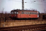 Schienenbus 798 746, 1960 von MAN an die DB geliefert, am 08.03.1996 auf seiner reguläen Pendelstrecke zwischen Heidelberg und Mannheim-Friedrichsfeld.