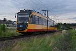 AVG Triebwagen 926 hat so eben Bad Wimpfen Hohenstadt verlassen auf seinem Weg nach Sinsheim Hbf.