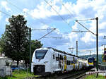 Einfahrt eines S51/S5 Zuges aus Heidelberg kommend in Mauer am Sonntag den 11.7.2021