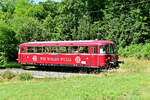 Breitseite auf den 798 081 der hier zwischen Obergimpern und Untergimpern durch das Krebsbachtal gen Neckarbischofsheim Nord fährt. 17.7.2022