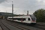 Ausfahrt am Nachmittag des 20.09.2017 von RABe 521 204  seehas  zusammen mit RABe 521 206  seehas  als R (Engen - Konstanz) aus Welschingen-Neuhausen in Richtung Singen (Hohentwiel).