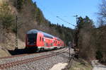 RE 29024 (Konstanz-St.Georgen(Schwarzw)) mit Schublok 146 238-1 bei Talmühle 24.3.21