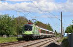 1016 020  100% grüner Bahnstrom  mit dem IC 186/RE 50186 (Zürich HB/Singen(Htw)-Stuttgart Hbf) bei Mühlhausen 23.5.21