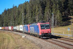 Re 482 005-6 und 482 008 mit dem DGS 42643 (Antwerpen Nord Bundel - Chiasso SM)
Groppertal (20.02.23) 
