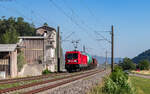 187 137 mit dem EZ 52053 (Kornwestheim Rbf - Villingen) bei Steinach 24.6.26