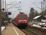 101 003-2 mit dem IC 2006 im Bahnhof von St.Georgen/Schwarzw 15.12.07