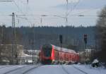 146 235-7 verschwindet mit dem IRE 4705 nach Konstanz hinter St.Georgen(schwarzw) in der Kurve 30.11.08