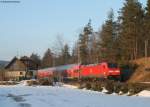 RE 4716 (Konstanz-Karlsruhe) mit Schublok 146 237-3   Karlsruhe  im Groppertal zwischen St.Georgen und Villingen 3.1.09